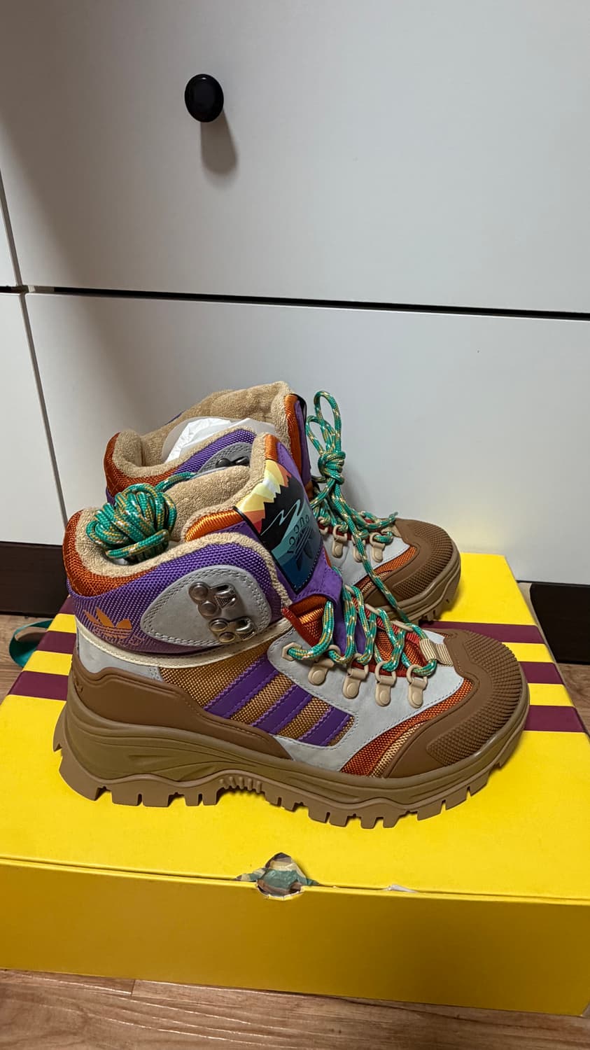 구찌 아디다스 레이스업 트래킹 부츠 37 240mm 상품이미지5