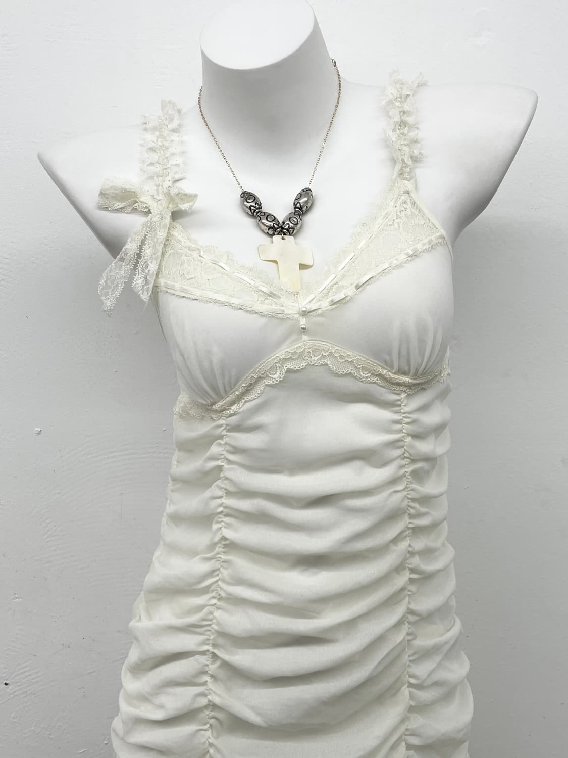 에블린 화이트페어리 셔링 레이스 슬립 상품이미지2