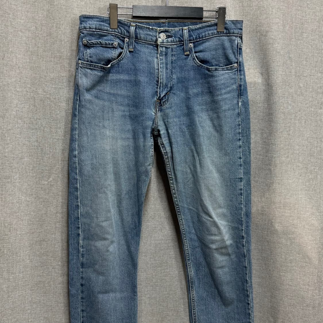 [32] 리바이스 502 테이퍼드핏 연청 데님팬츠 청바지 상품이미지3