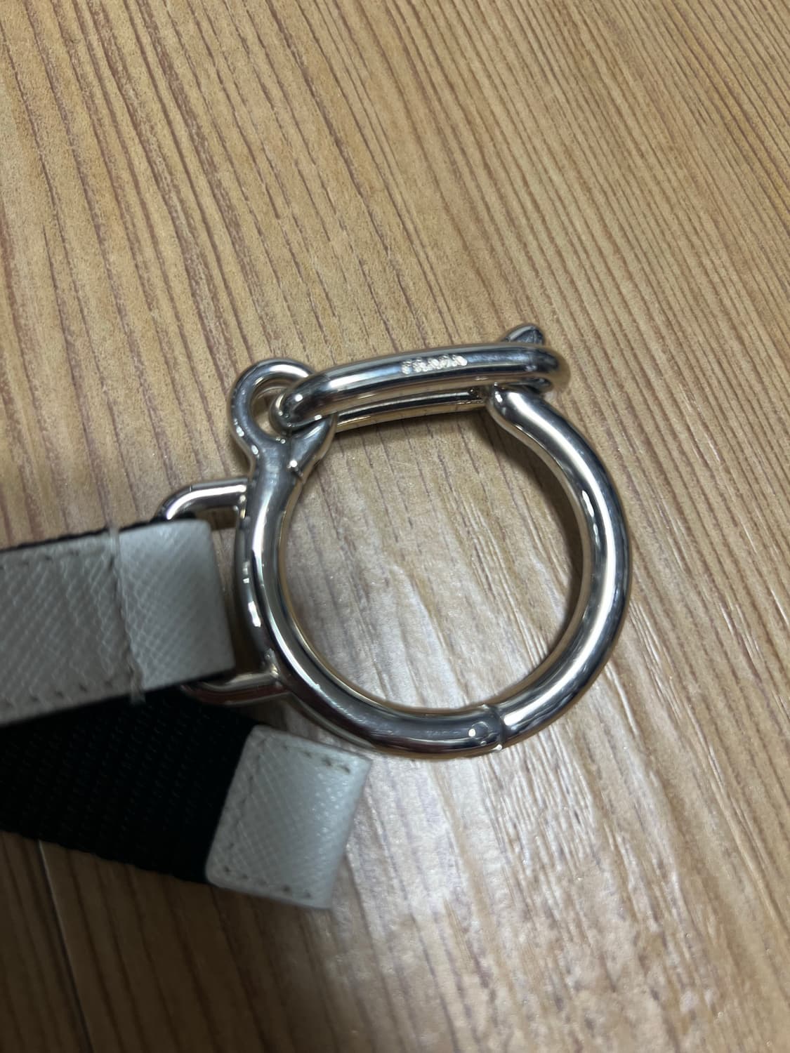 prada 버클 벨트 판매 상품이미지2