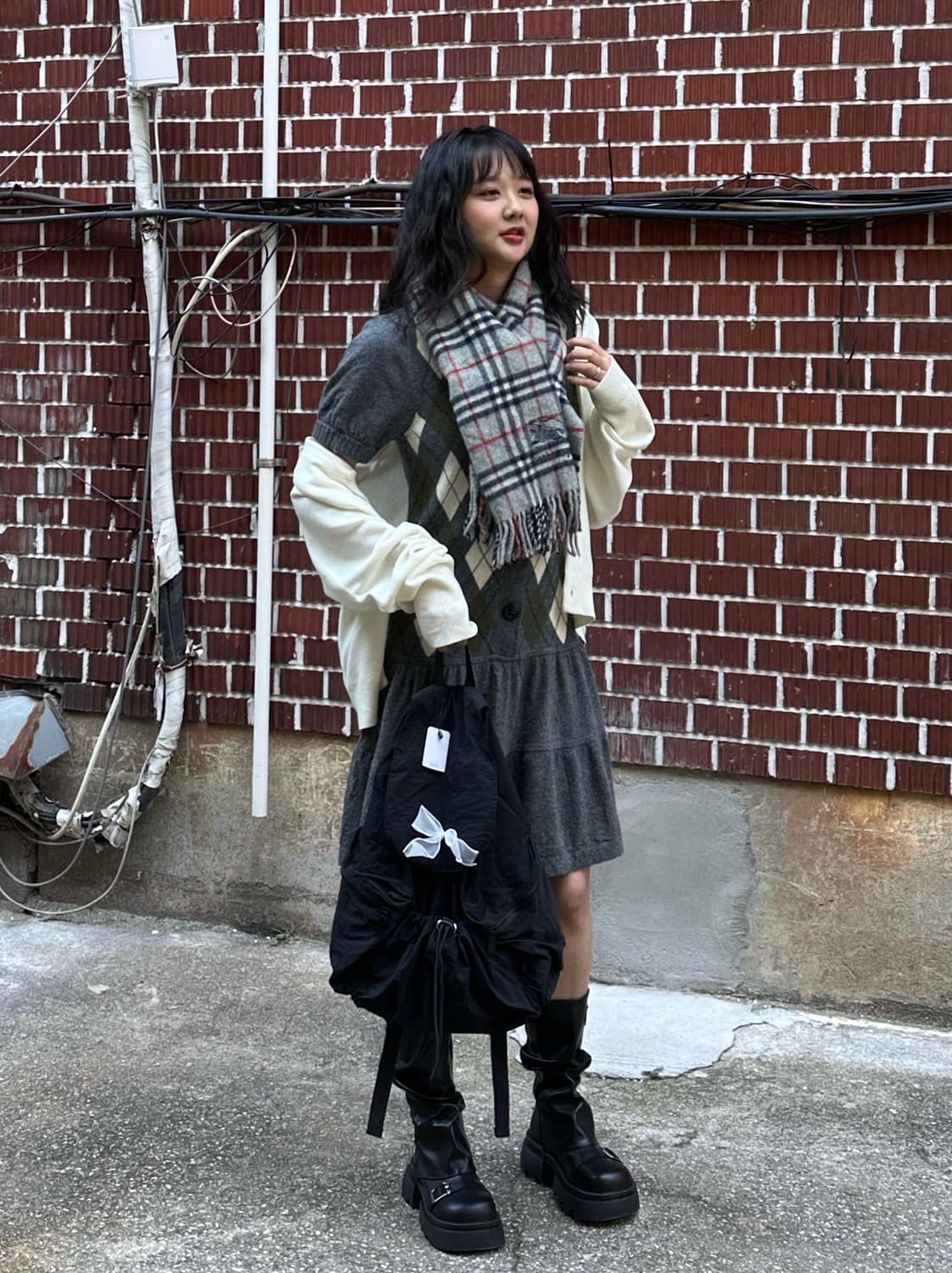 버버리 체크 원피스 화이트 가디건 코디세트 상품이미지1