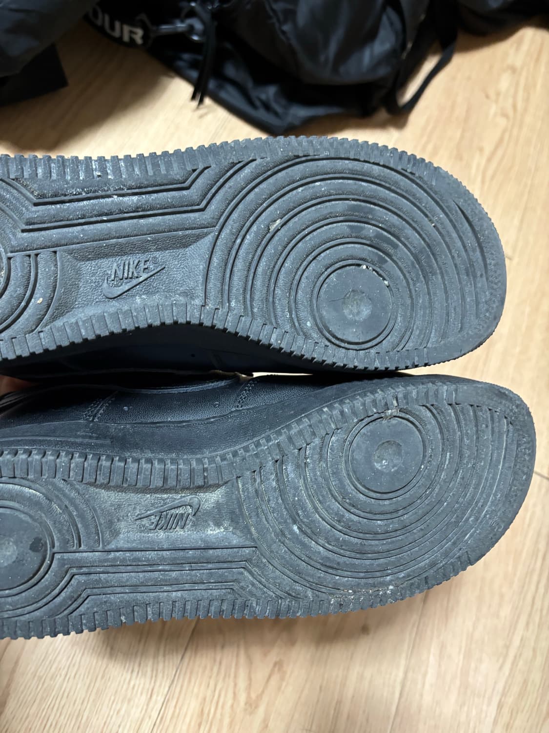 슈프림 에어포스 블랙 270 상품이미지3