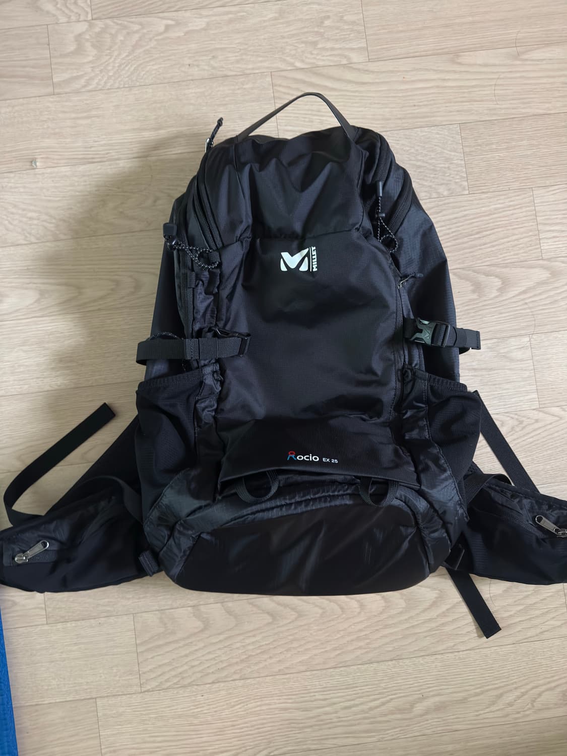밀레 Rocio EX25 등산 배낭 블랙 (MXSSK902) 상품이미지1