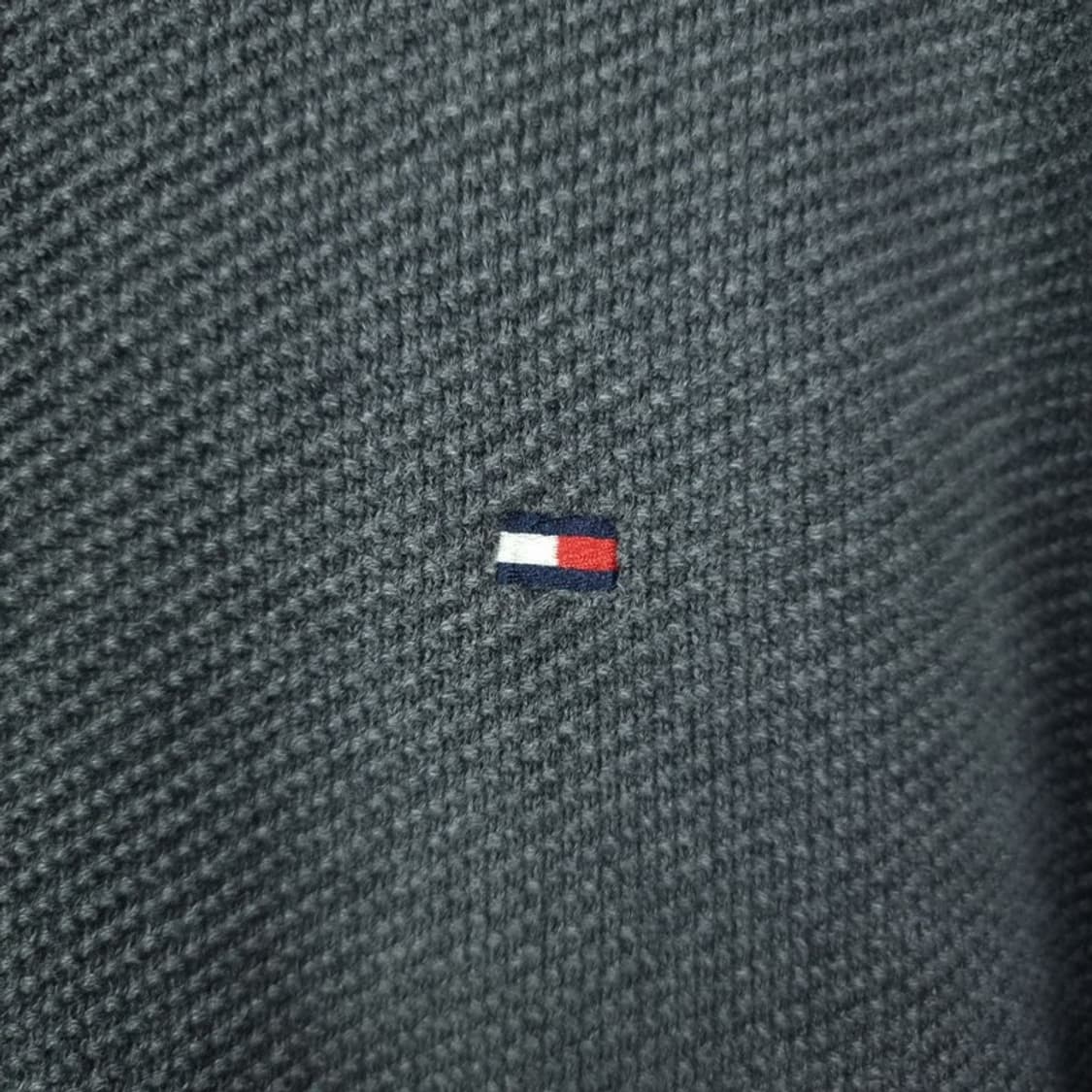 [타미힐피거] 스몰 로고 자수 니트 챠콜 M18781 상품이미지6
