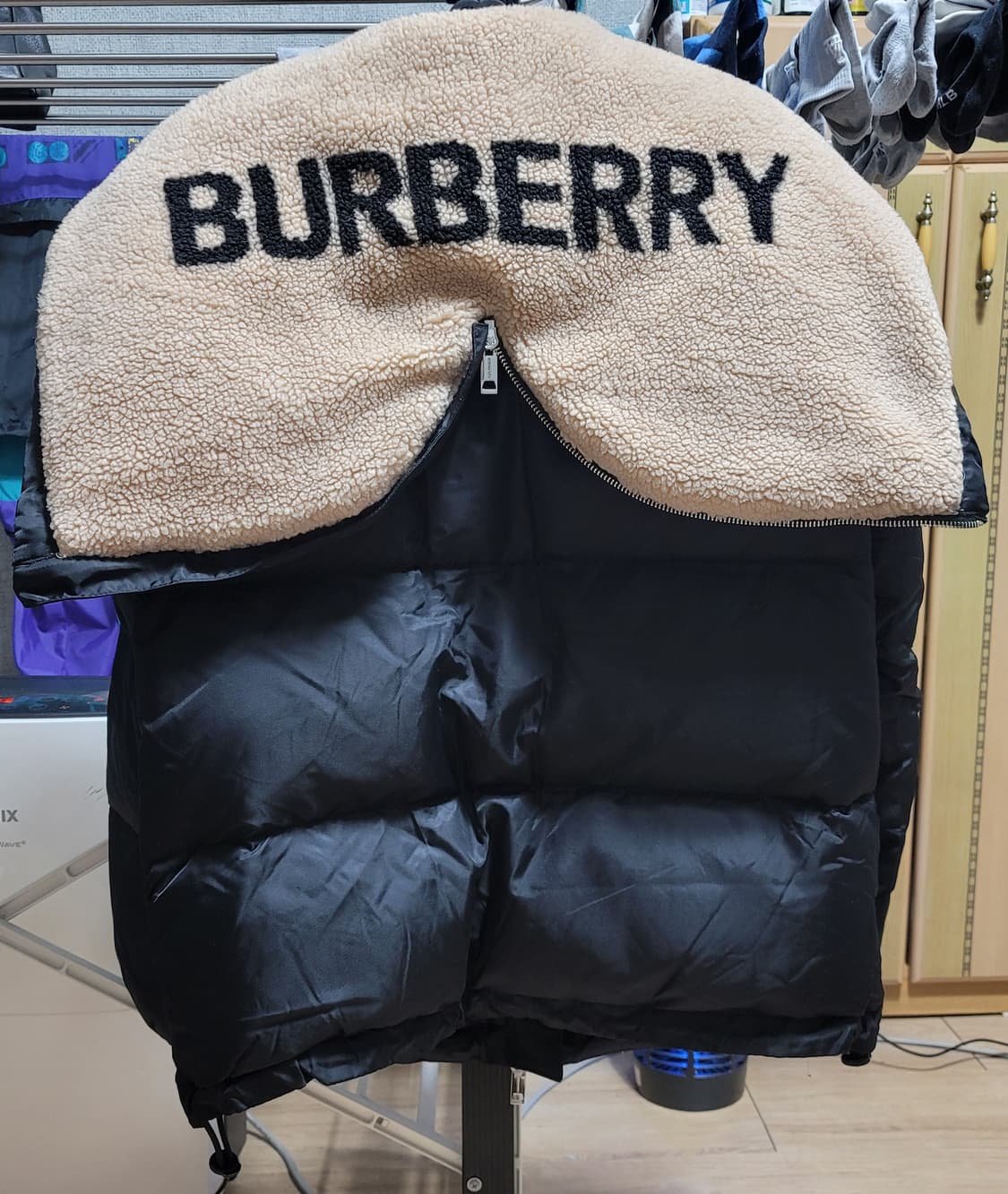 버버리 에코닐 패딩 S 상품이미지2