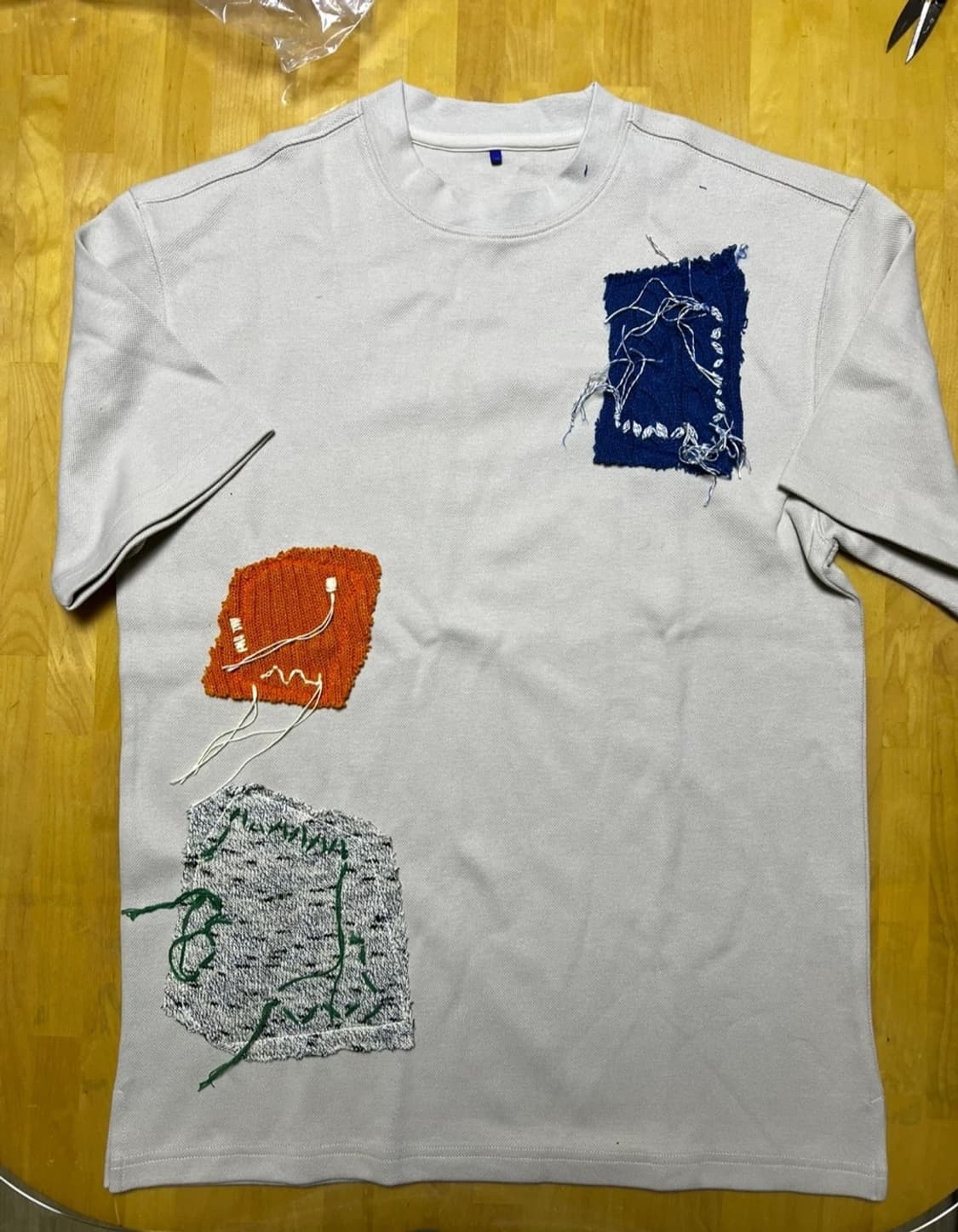 새상품급 아더에러 패치 티셔츠 a1 상품이미지2