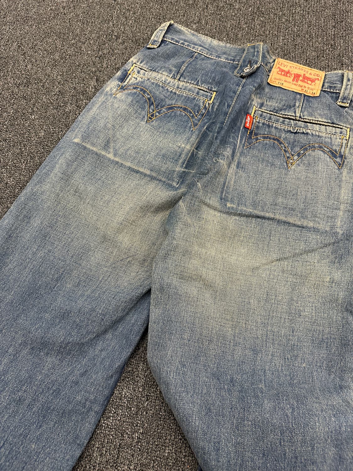 31) 리바이스 910 빈티지 와이드 데님팬츠 상품이미지3