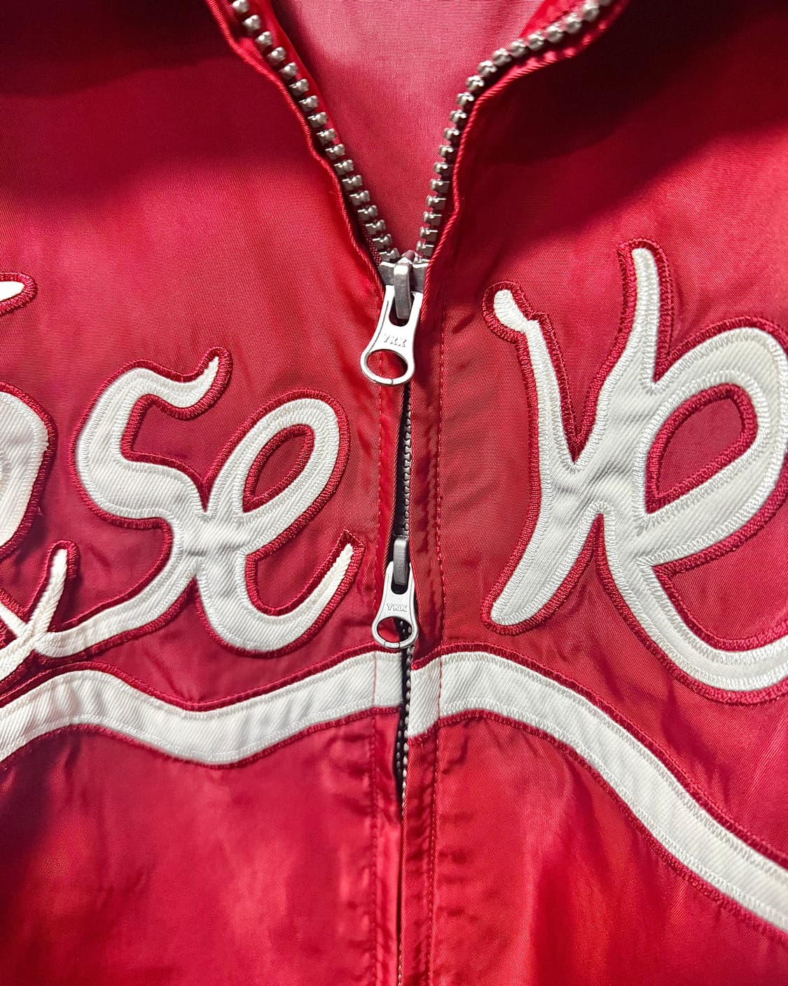 예스아이씨 yeseyesee 레드 버건디 하이넥 스타디움 야구 바시티점퍼 상품이미지6