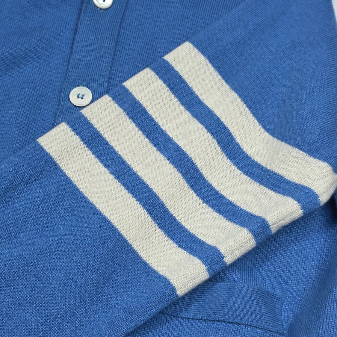 톰브라운 4바 캐시미어 라운드넥 가디건 상품이미지3