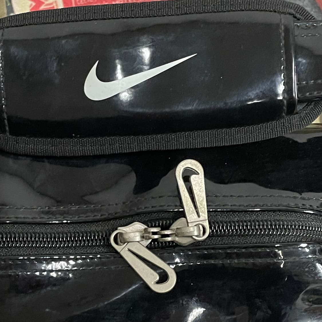 90s 나이키 에나멜 유광 크로스백 올드스쿨 메신저백 가방 상품이미지4