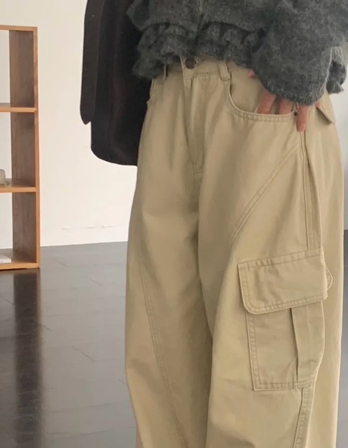 L) 유이니 mars 커브드 카고팬츠 베이지 새상품 상품이미지4