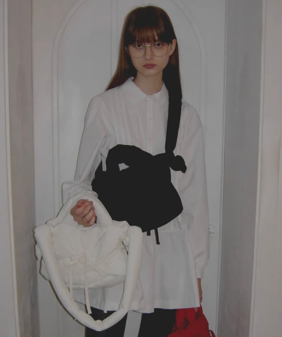 시눈 SINOON 오프화이트 패딩 숄더백 택새제품 상품이미지2