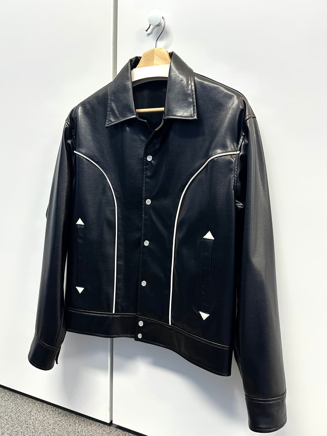 Youth 유스 블랙 faux 레더 자켓 민트급 (moon/M) 상품이미지8