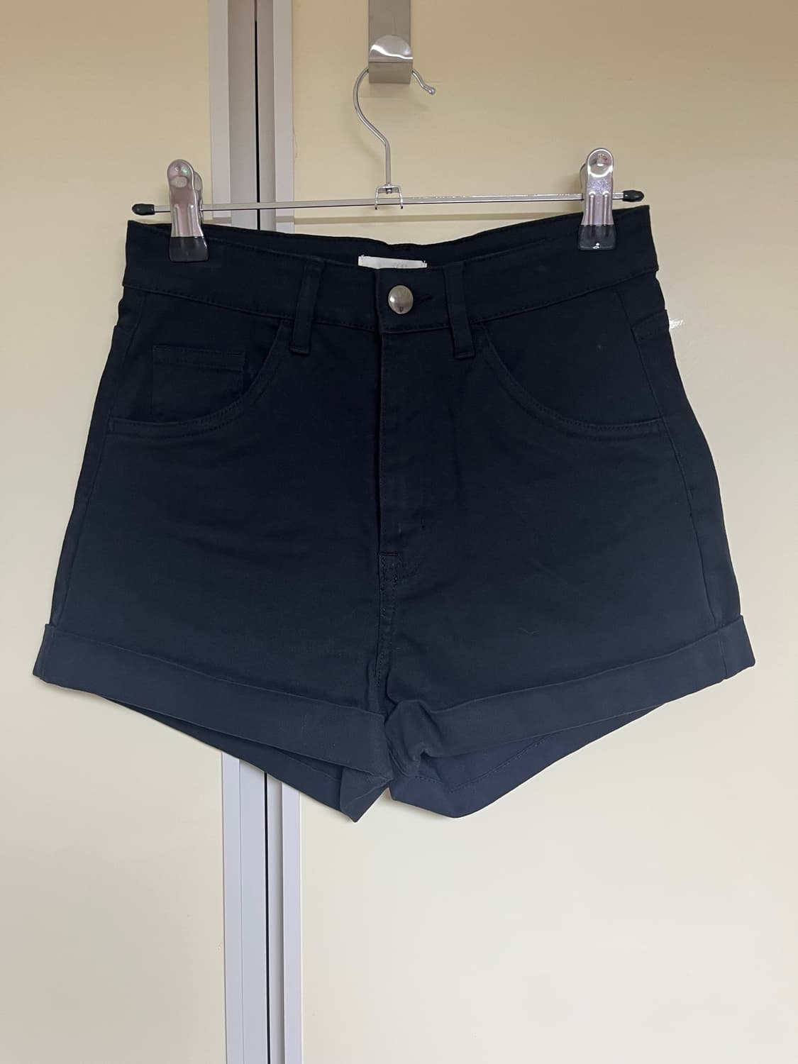 H&M 블랙 쇼츠 새상품 상품이미지2