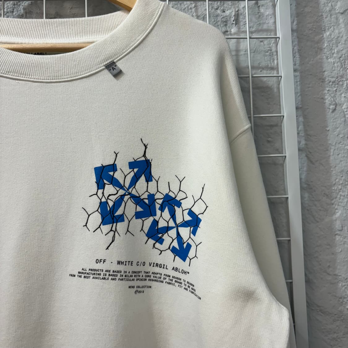 20ss 오프화이트 펜스 블루 에로우 화이트 스웻셔츠 XL 상품이미지3