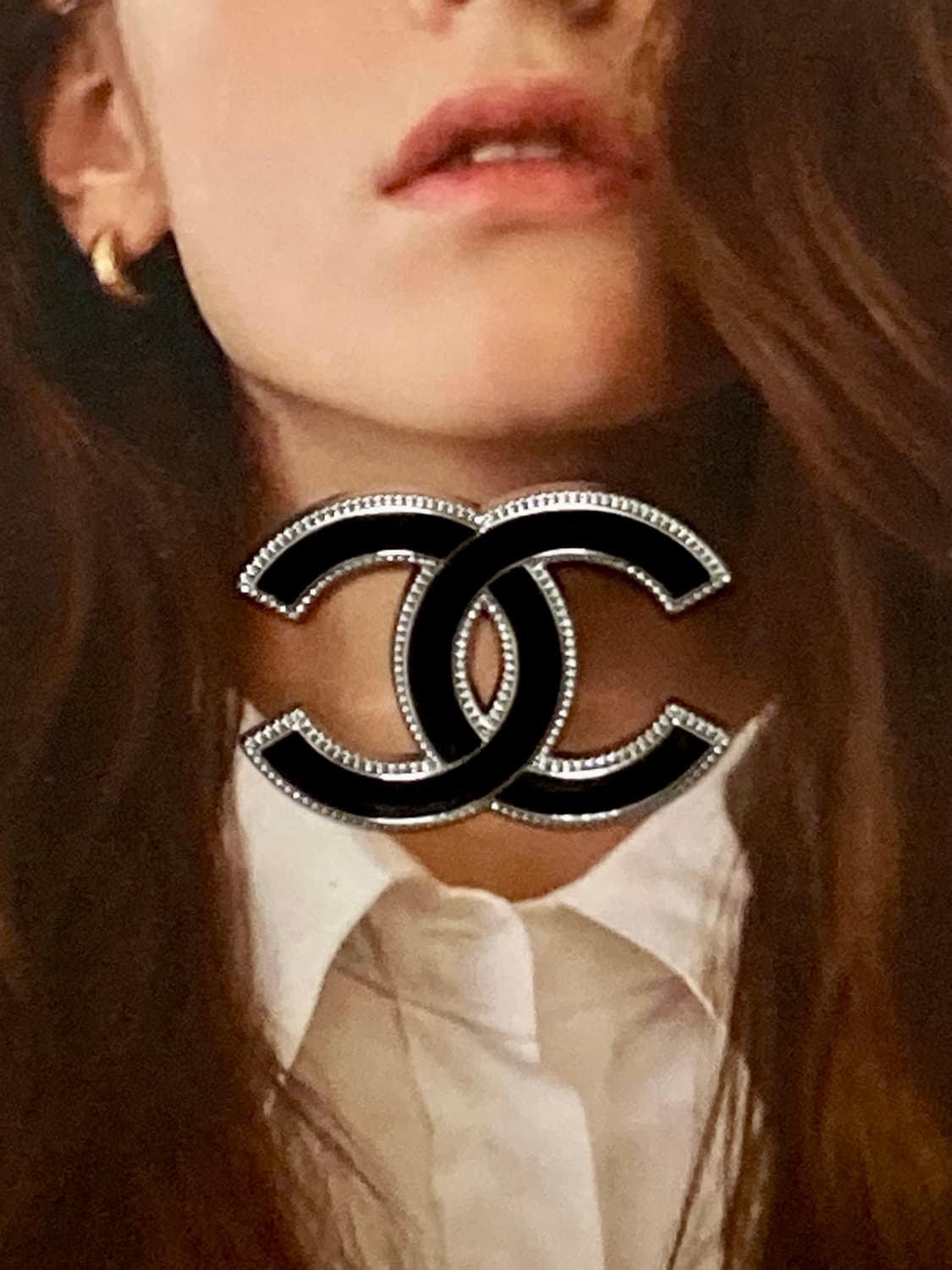 샤넬 CC로고 블랙 업사이클링 브로치 상품이미지1