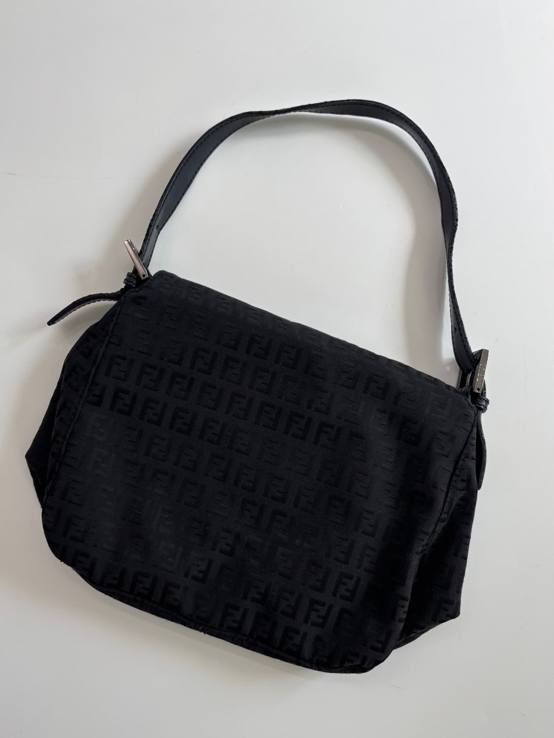 Fendi 펜디 블랙 주키노 맘마백 상품이미지6