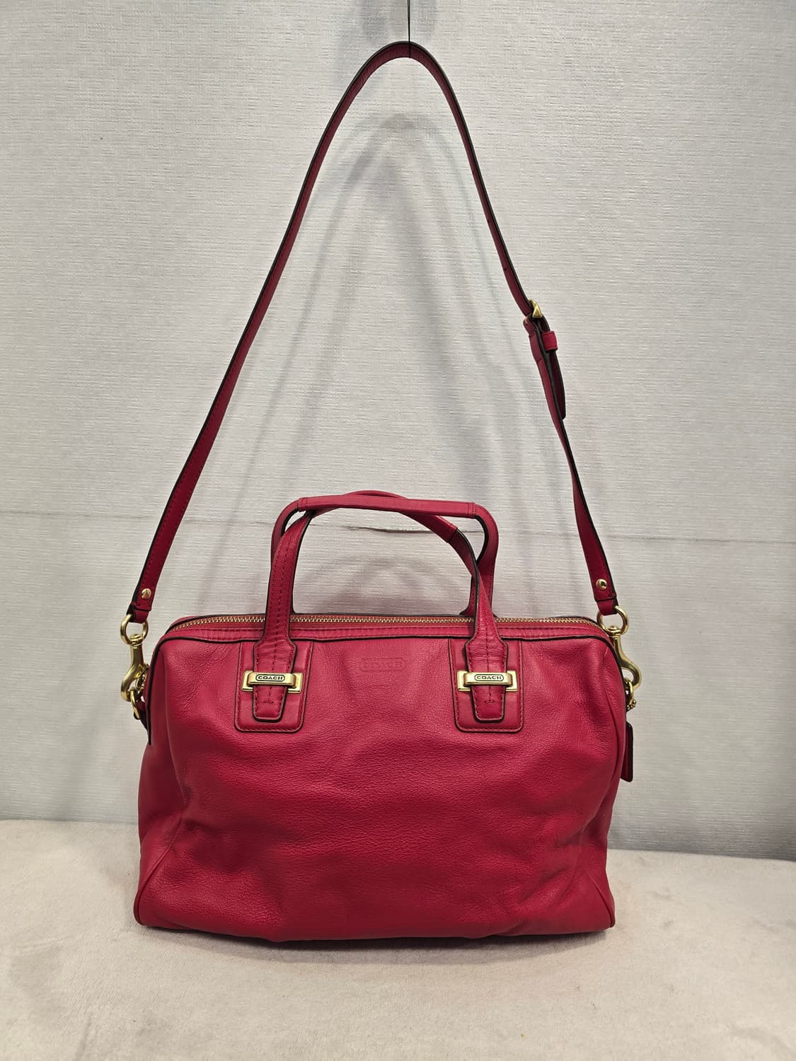 코치 테일러 가죽 사첼백 숄더백 토트백 상품이미지1