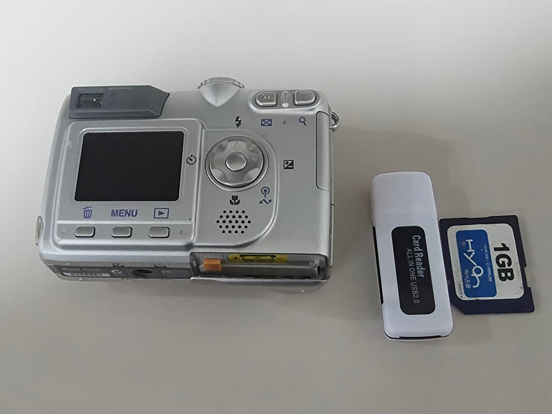 니콘 쿨픽스 5200 빈티지 디지털카메라 상품이미지8