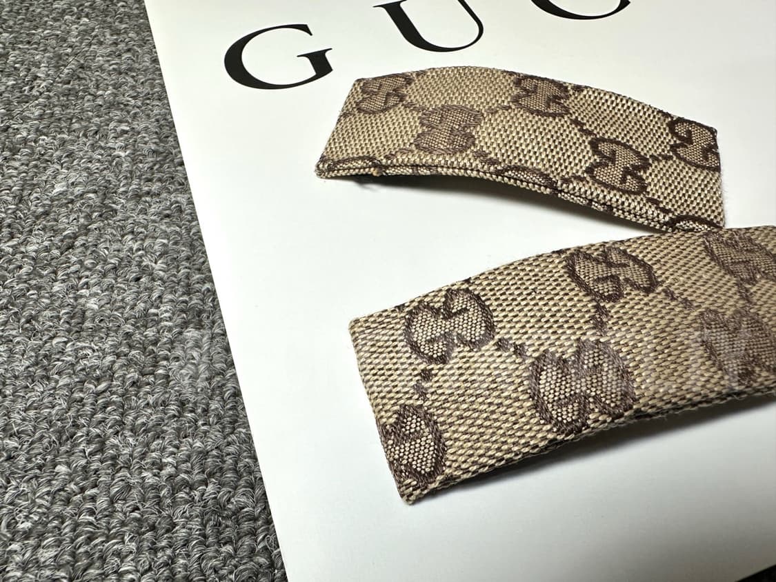 구찌 클래식 헤어핀 (한피스) 상품이미지3