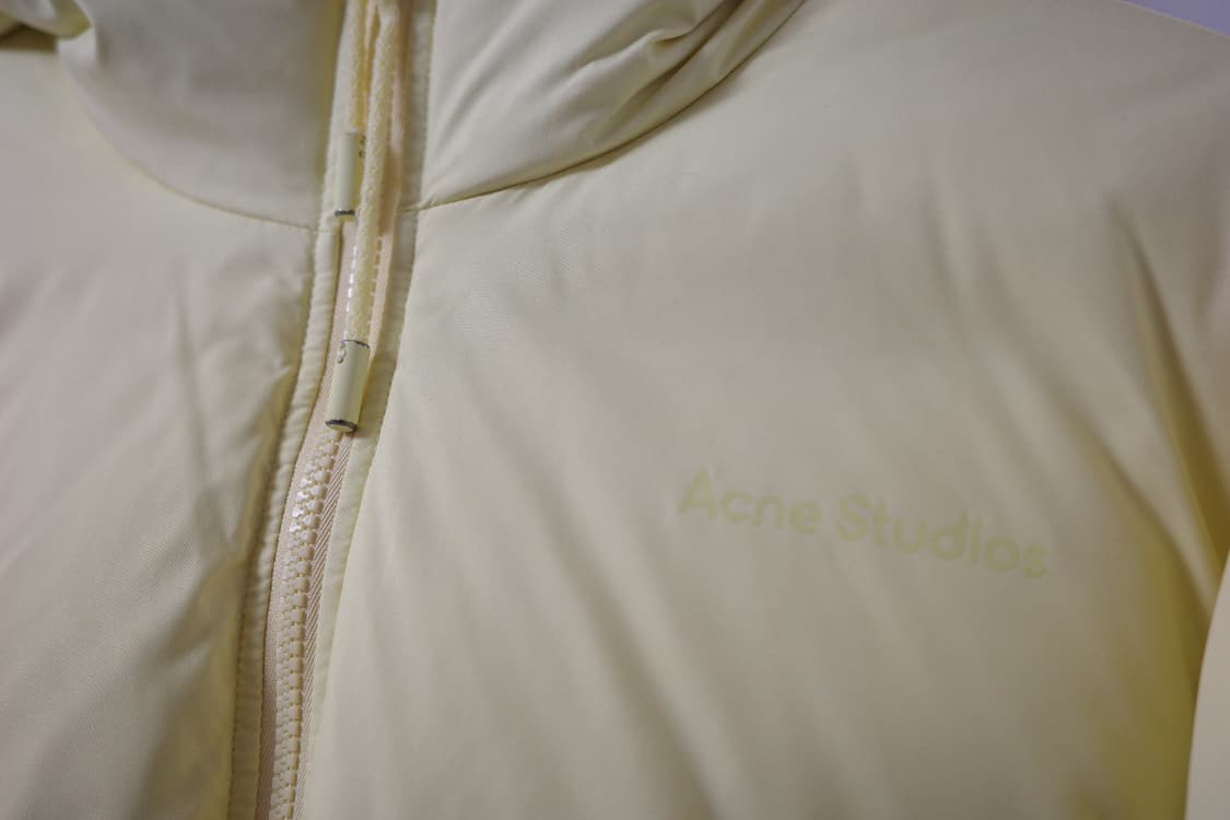 아크네 스튜디오 다운패딩 상품이미지3