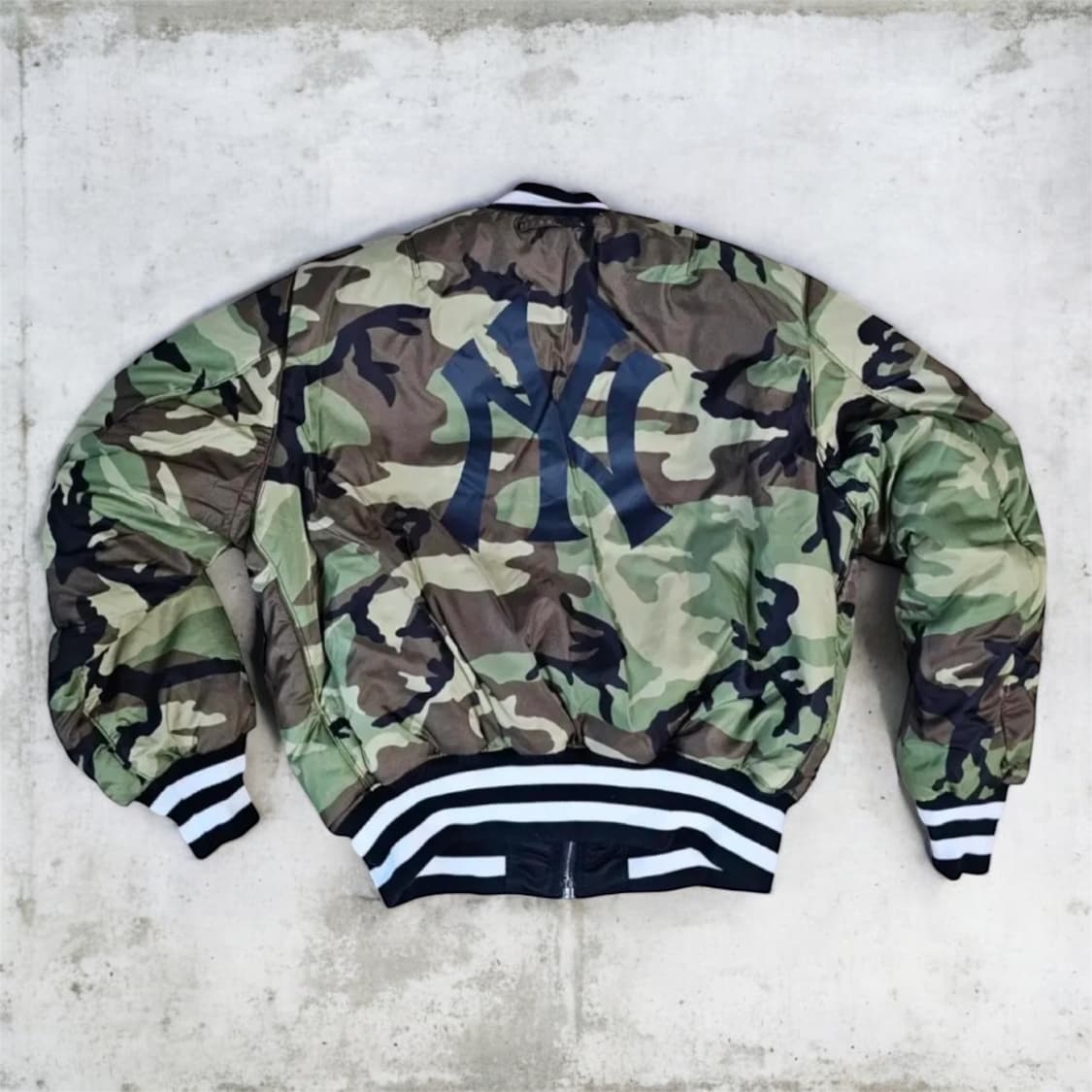 알파인더스트리 X 뉴에라 MA-1 봄버 자켓 상품이미지5