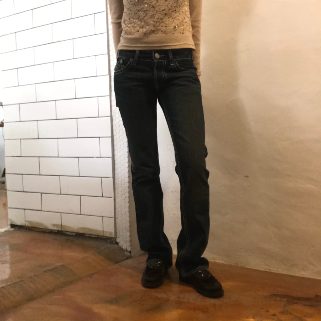 트루릴리젼 시그니처 빅T 부츠컷 데님 상품이미지4