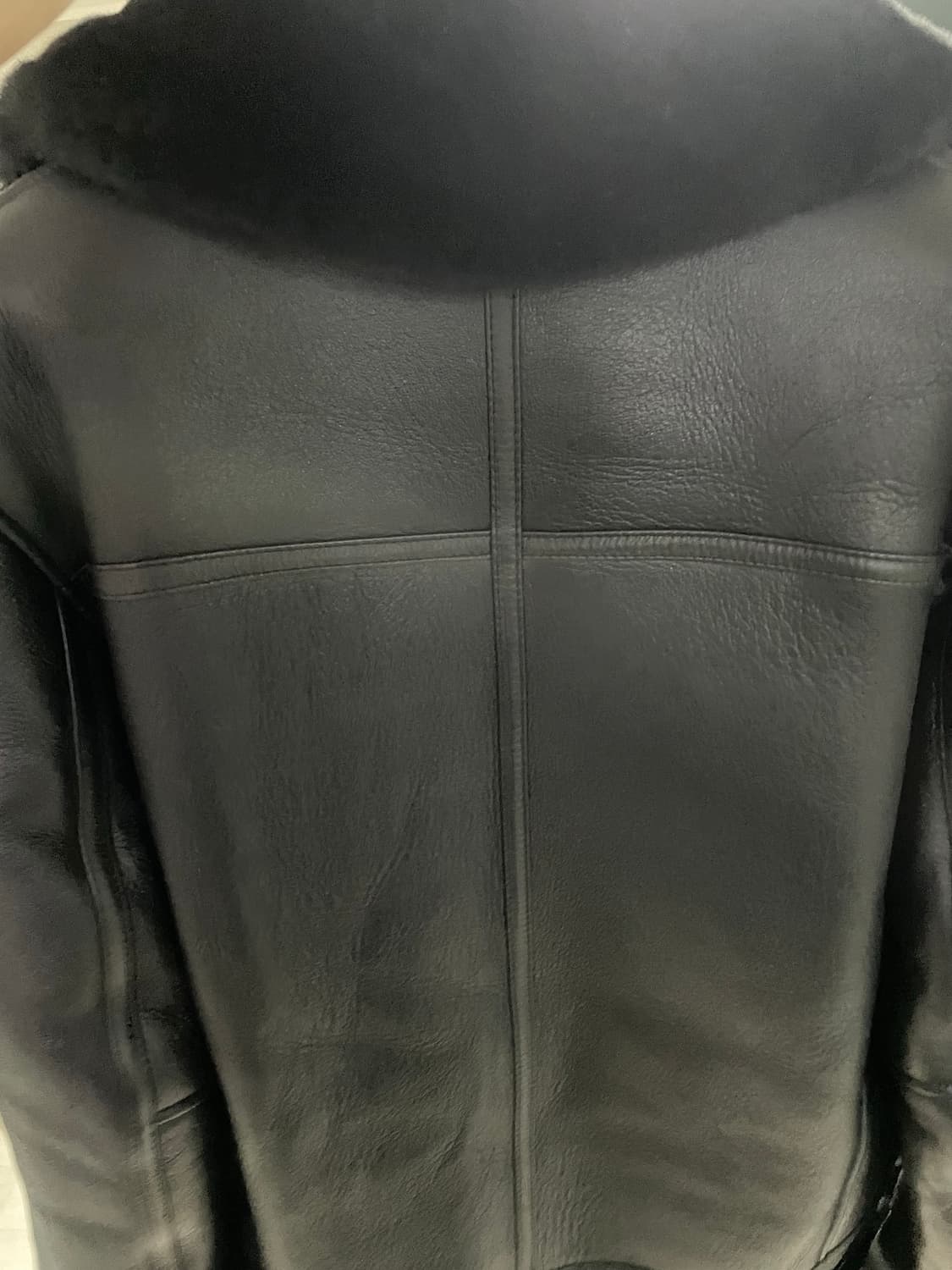 스페로네 리얼레더 무스탕 블랙 상품이미지3