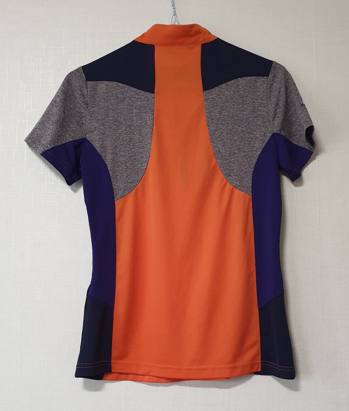 코오롱스포츠 반집업 반팔티 상품이미지2