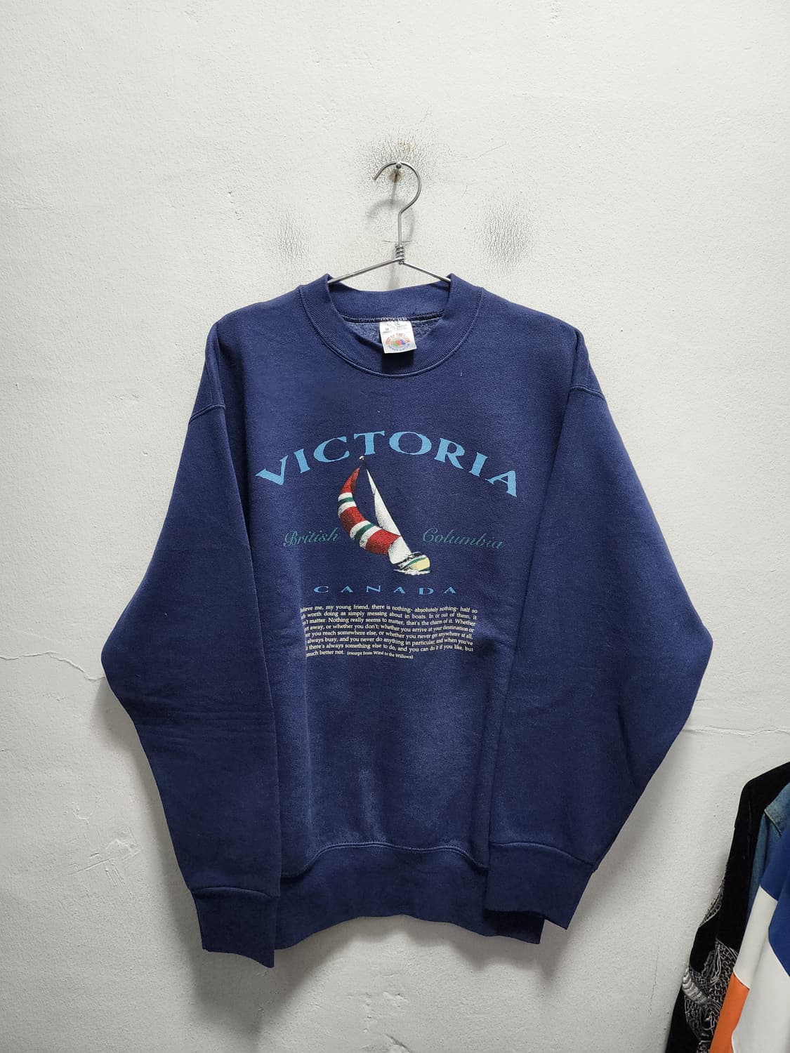 90s 후루츠오브룸 빅토리아 캐나다 맨투맨 (USA MADE) 상품이미지1