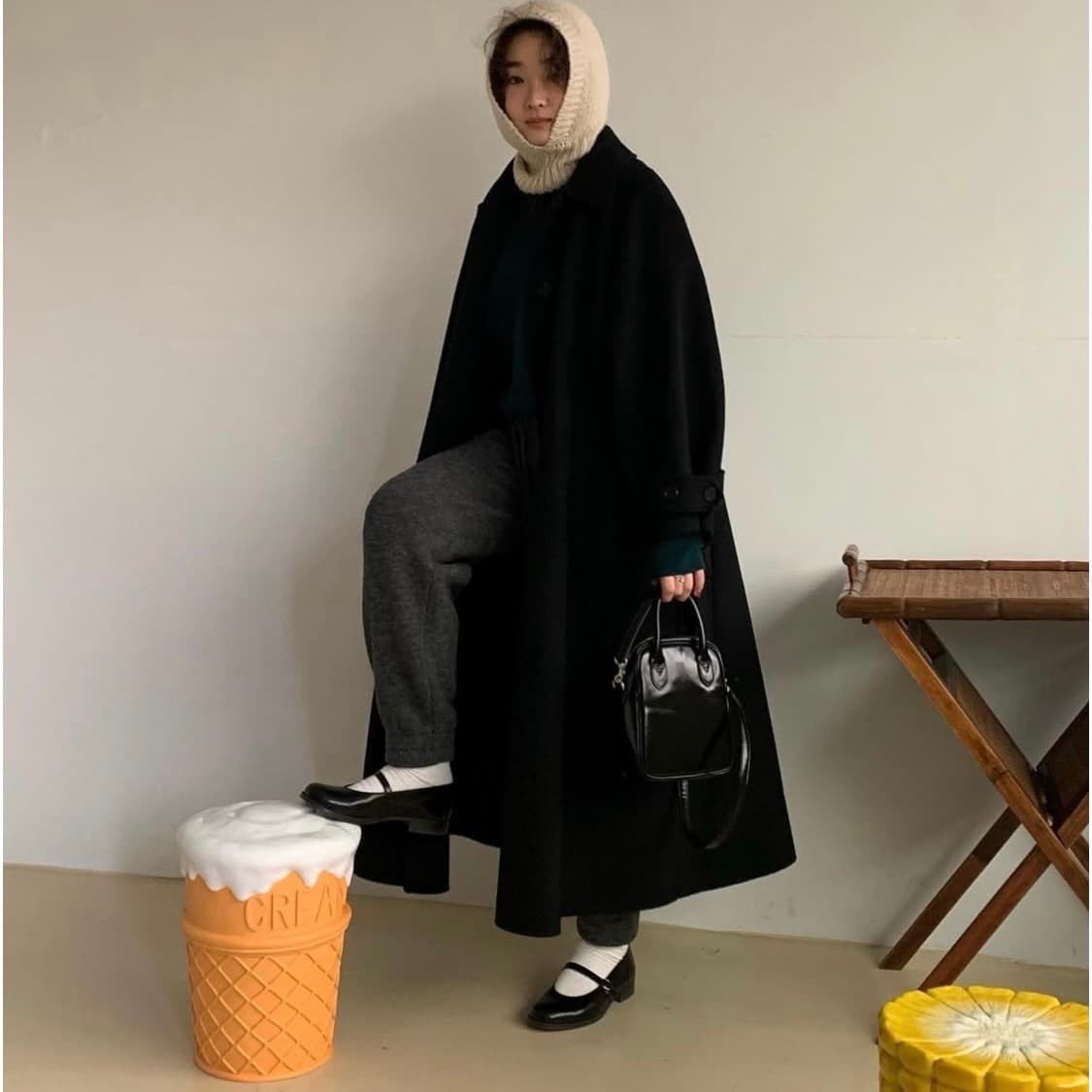 쉬이즈큐트 롱코트 블랙 상품이미지2