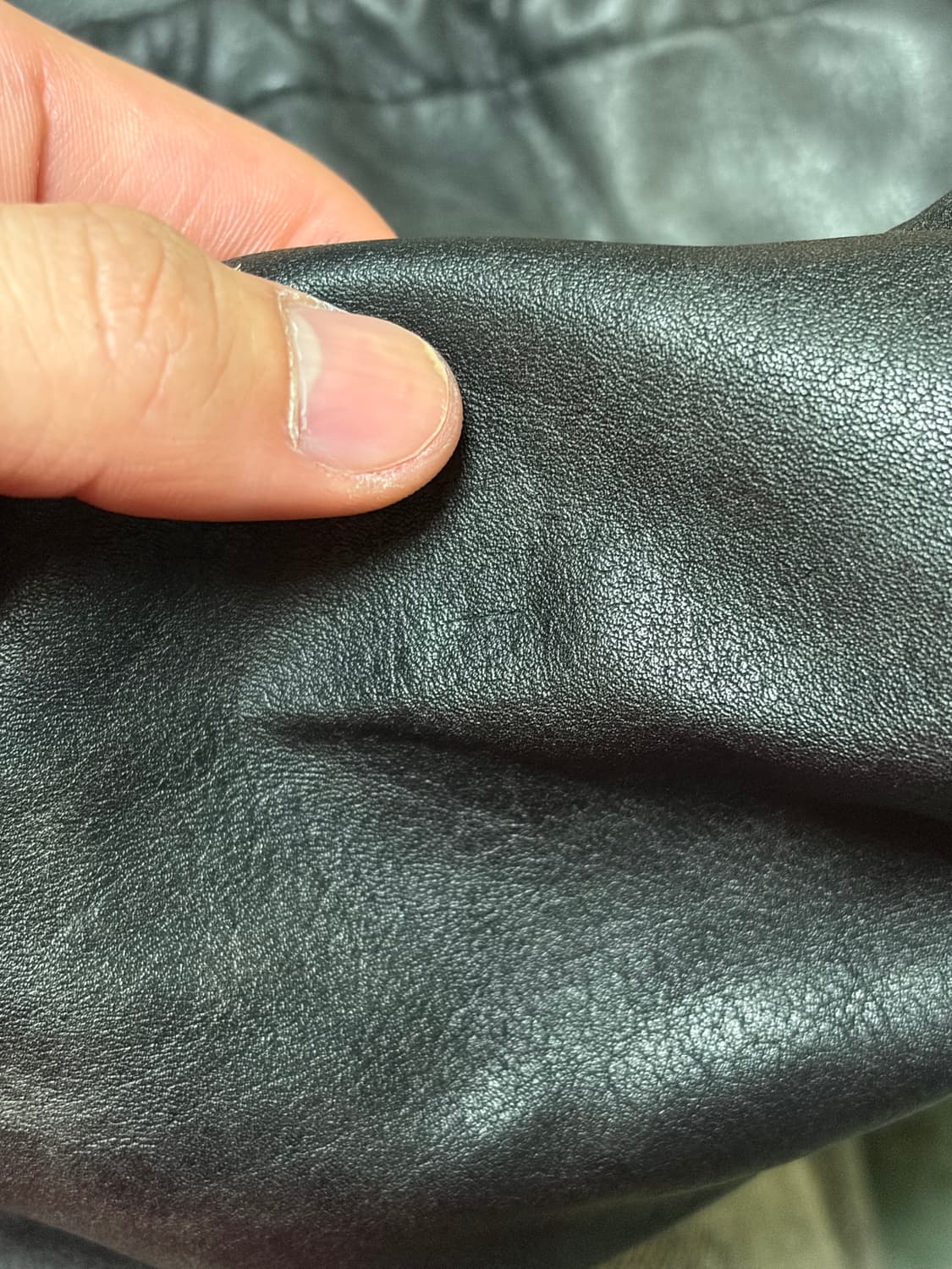 엄브로x프릭스스토어 PU 레더 크로스백  상품이미지4