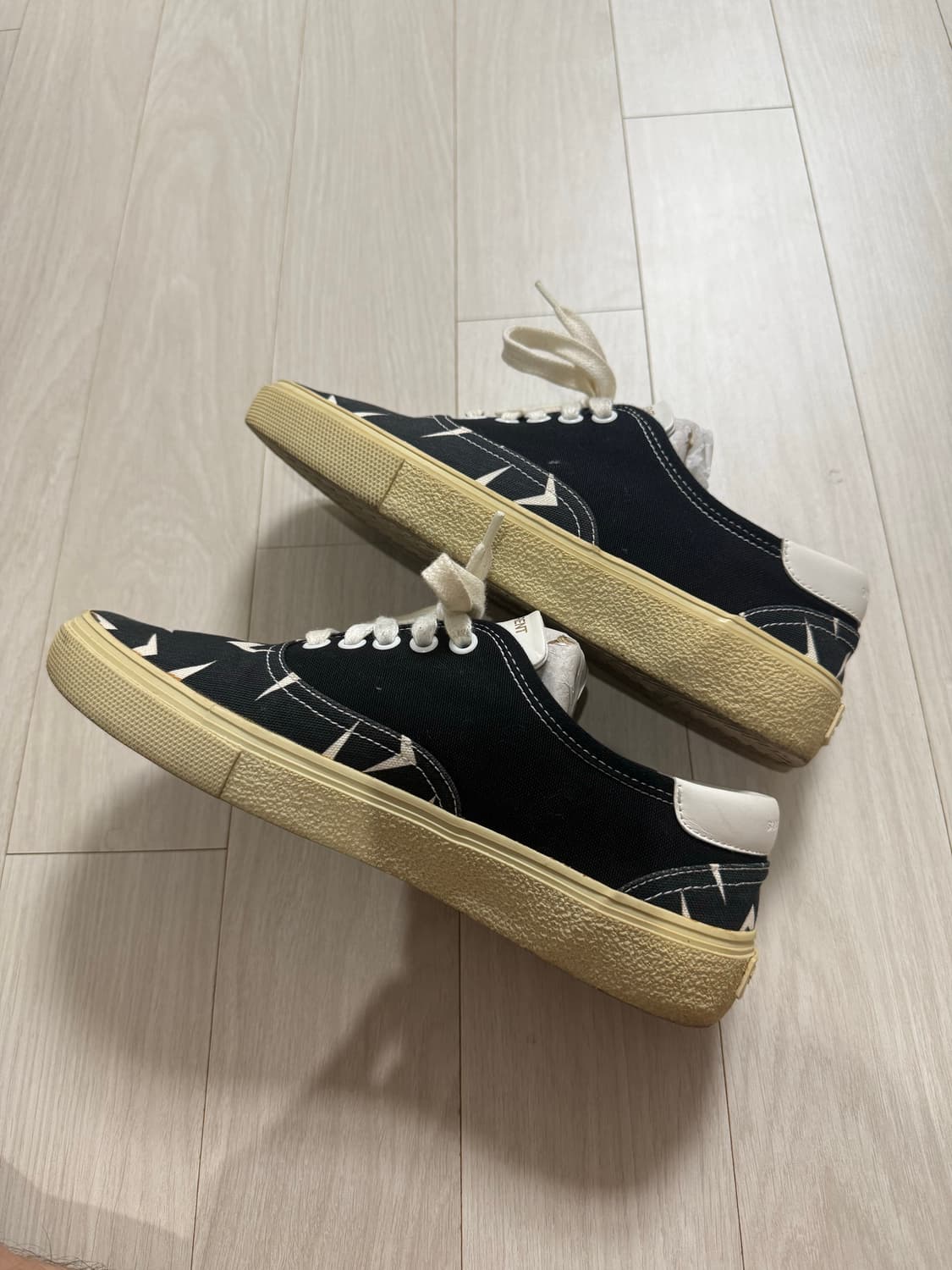 생로랑 15FW 부메랑 스니커즈 상품이미지5