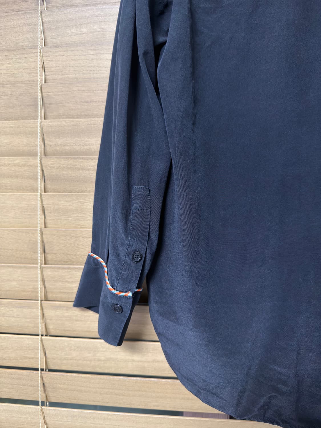 산드로 실크 블라우스 블랙 상품이미지3