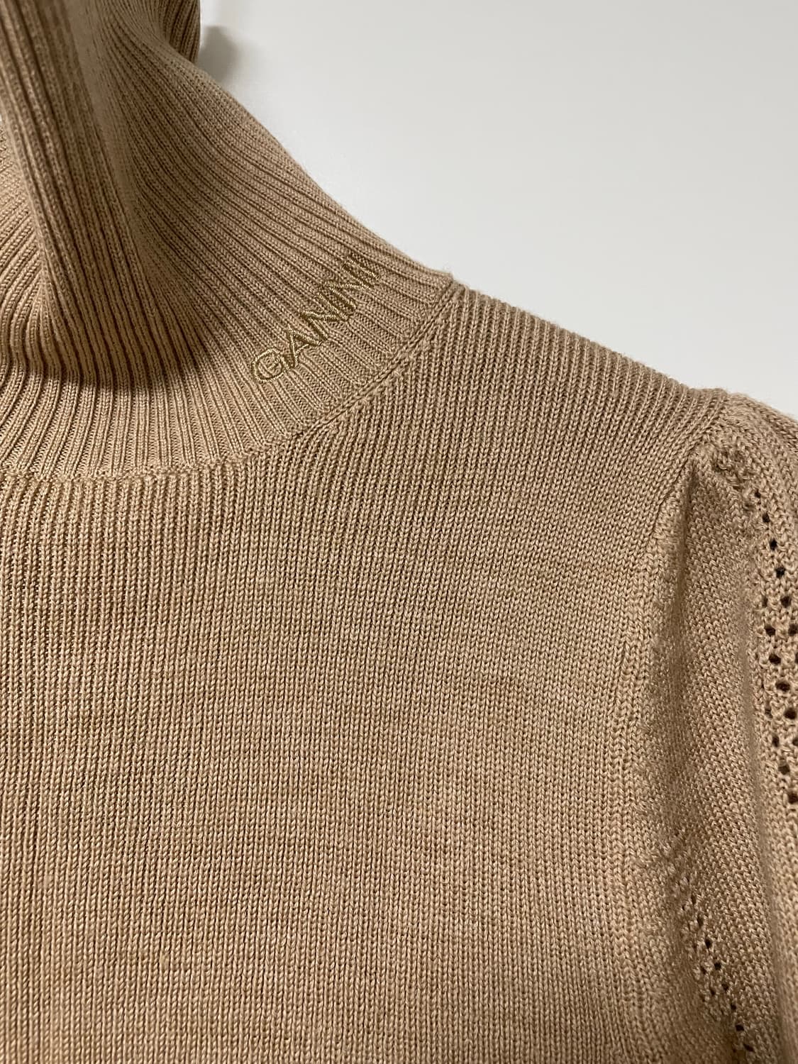 Ganni turtleneck knit 상품이미지3