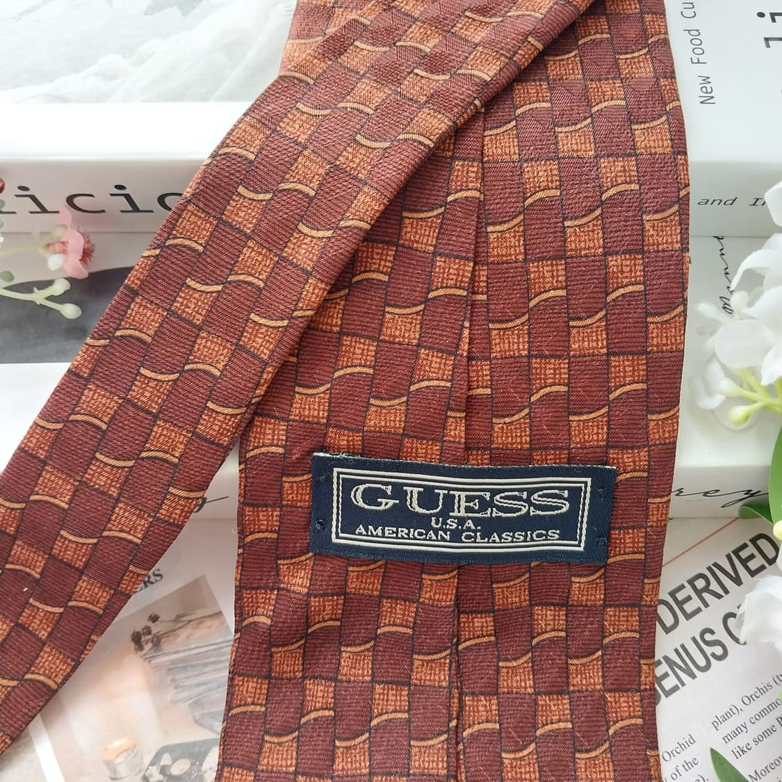 게스 실크 브라운 패턴 넥타이 10.1cm A+등급 K2284
 상품이미지4