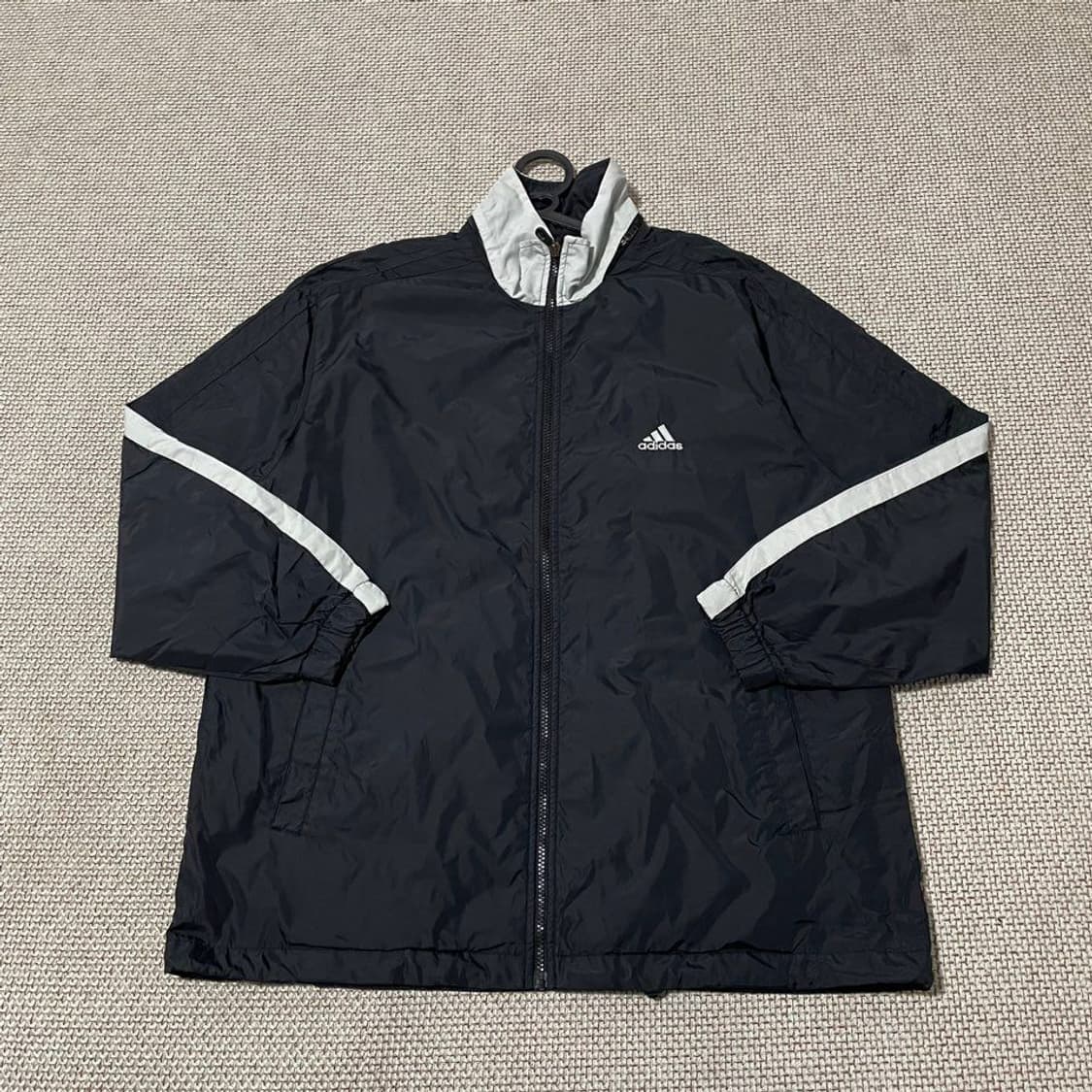 아디다스. 바람막이. 5992 상품이미지1