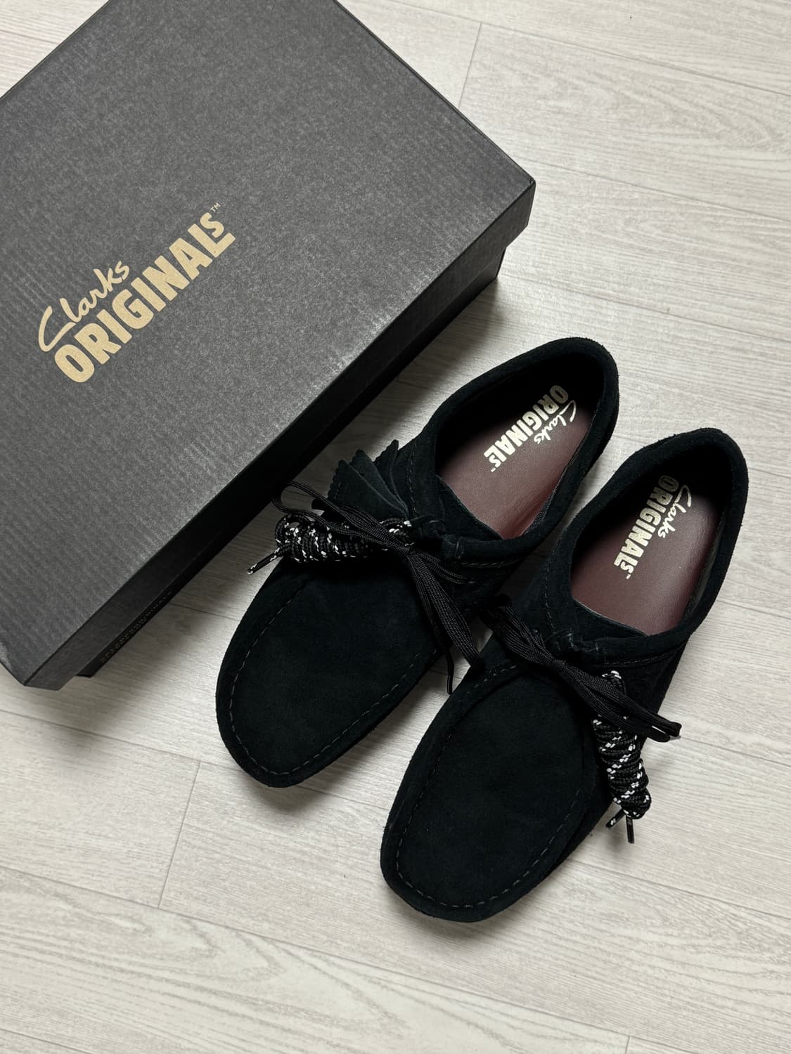 클락스 왈라비 GTX 블랙 스웨이드 270 상품이미지1