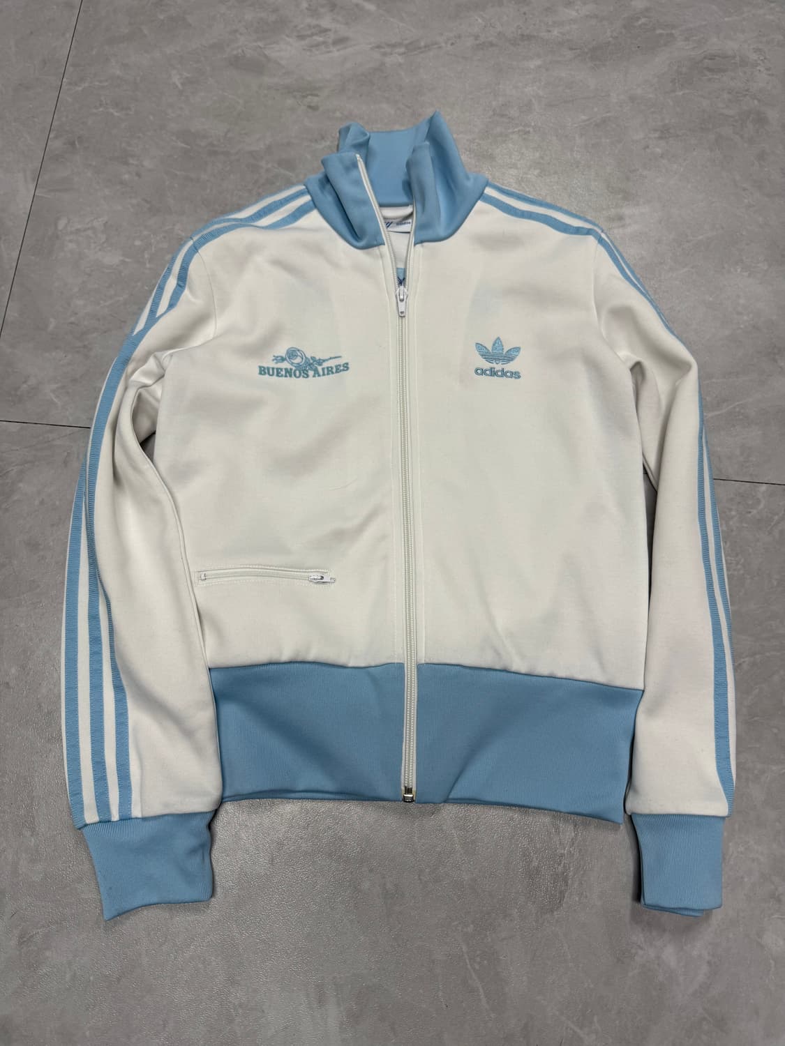 아디다스 부에노스아이레스 상품이미지1