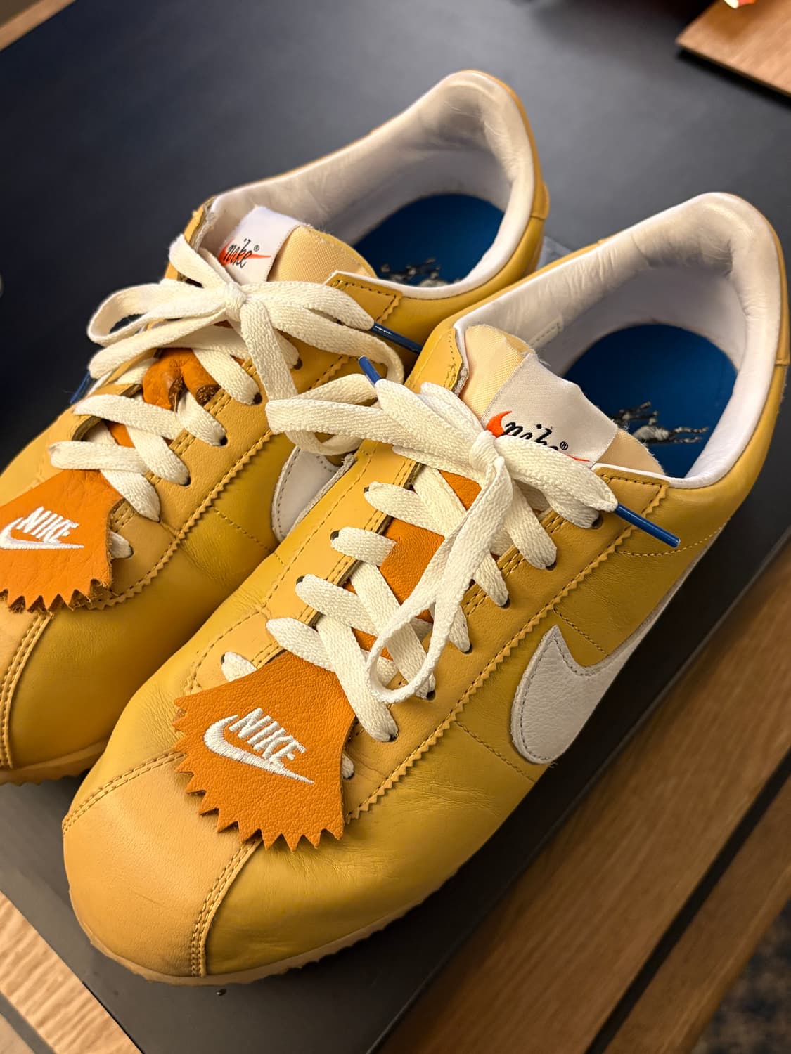 나이키 코르테즈 위트골드 275 상품이미지1