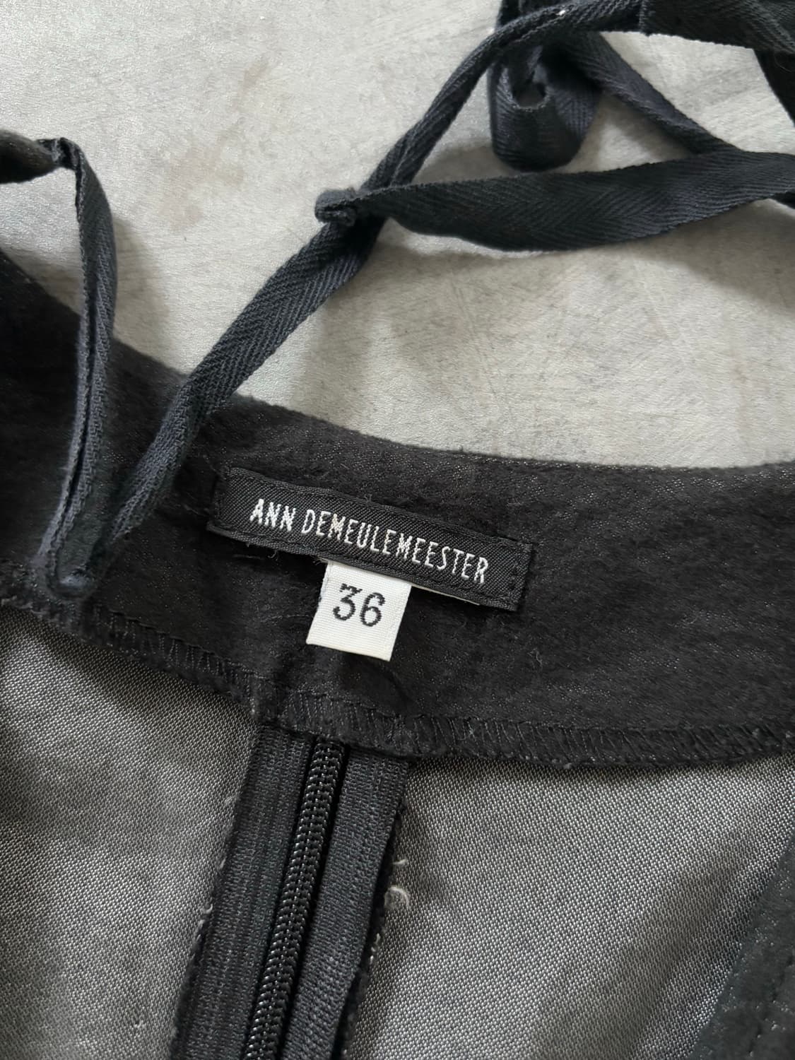 Ann Demeulemeester 앤 드뮐미스터 차콜 브이넥 롱슬리브 상품이미지5