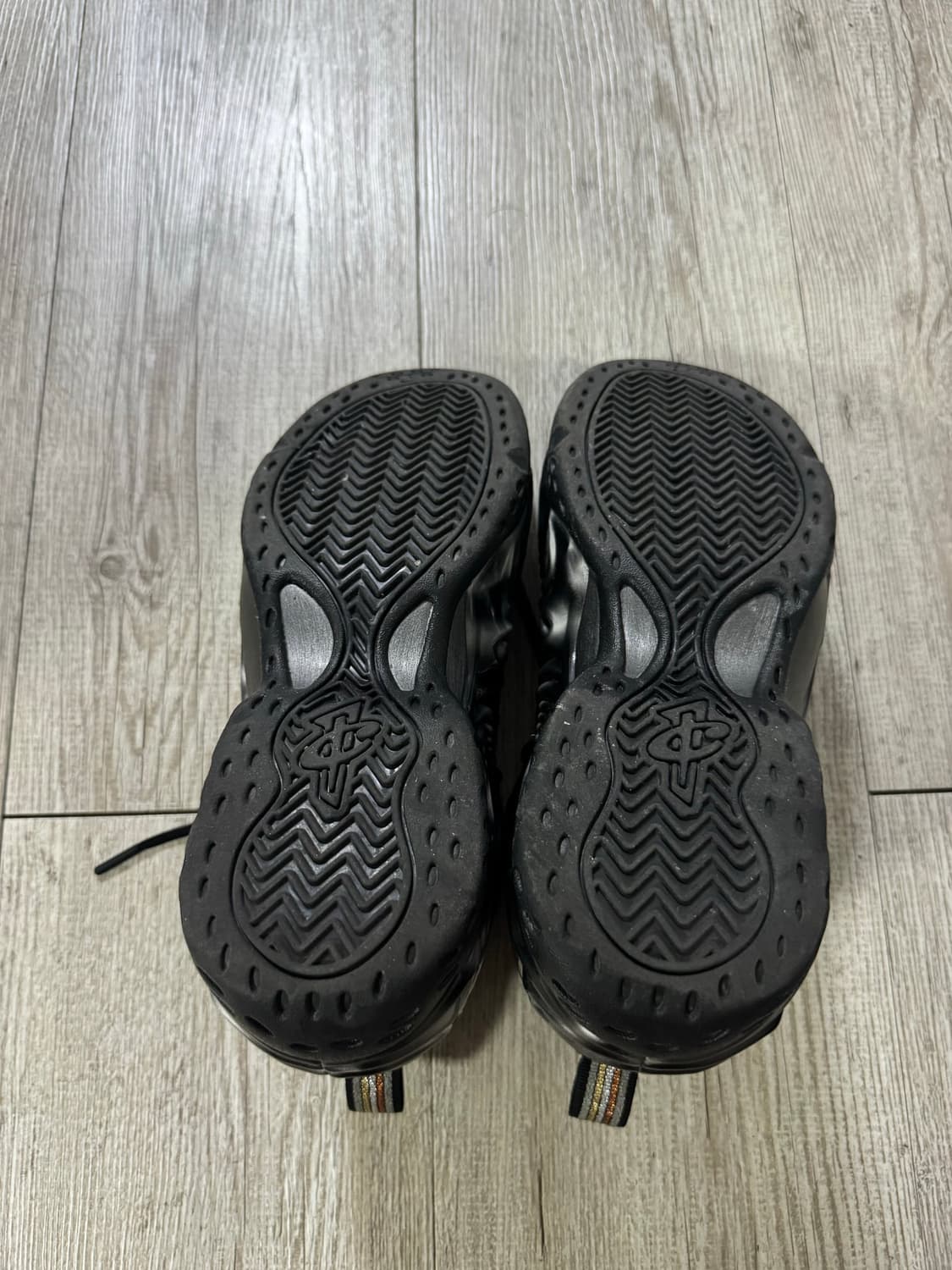 꼼데가르송 옴므 플러스 나이키 에어 폼포짓 상품이미지2
