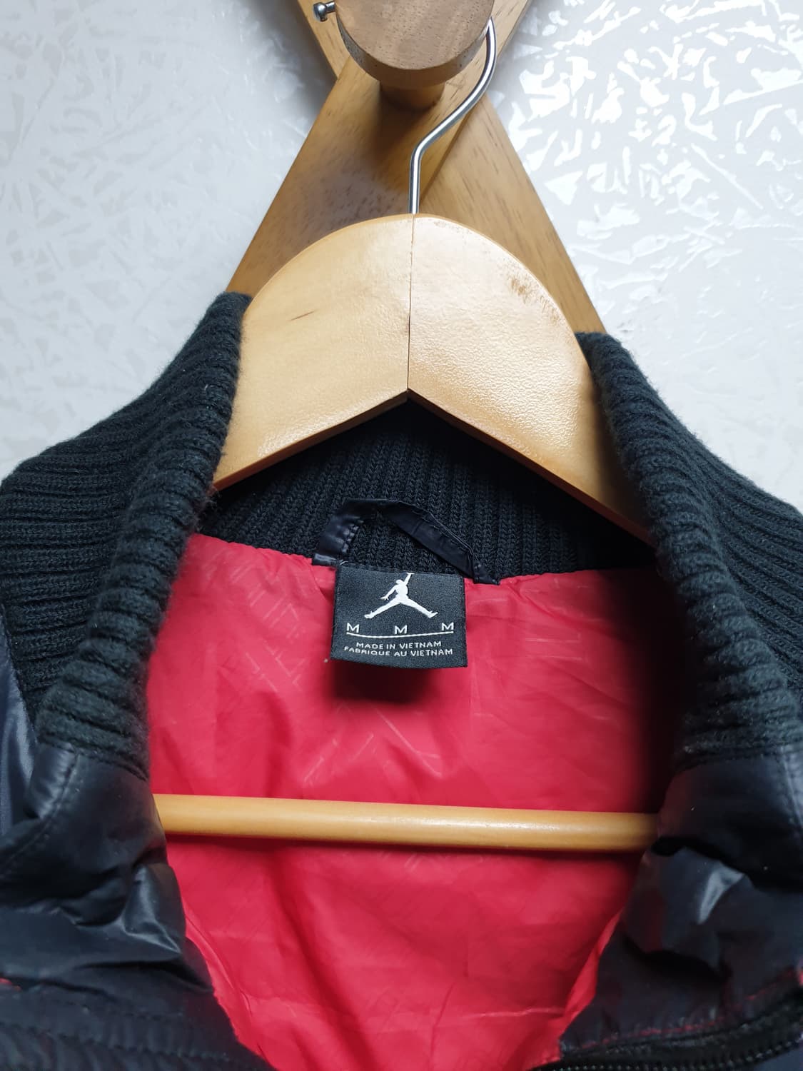 [m/100] 나이키 조던 푸퍼패딩 조끼 블랙 상품이미지4