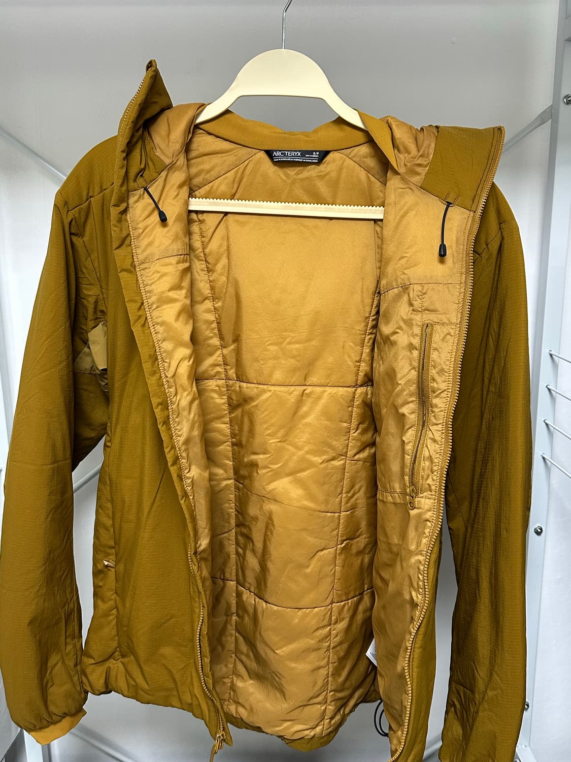 아크테릭스 아톰 헤비웨이트 후디 유콘 상품이미지3