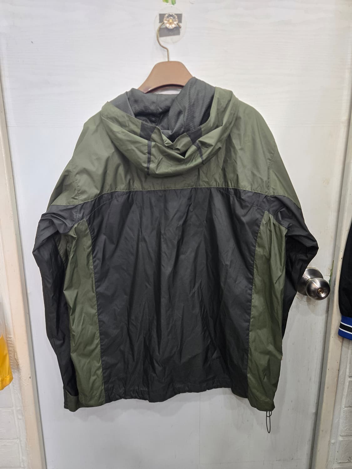 L,100 )) Columbia 컬럼비아 바람막이 점퍼! 색상 이뻐용~ 상품이미지4