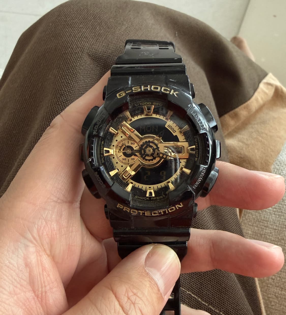 지샥 GA-110GB-1A 블랙 및 골드 시리즈 상품이미지6