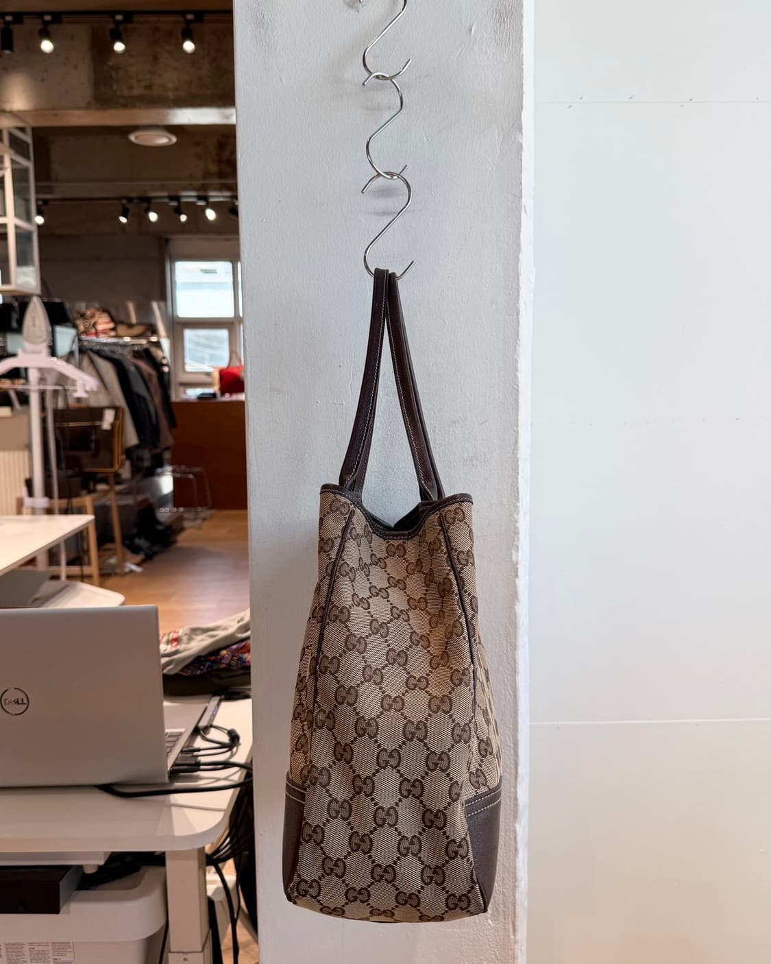 구찌 브라운 GG 캔버스 토트백 상품이미지6
