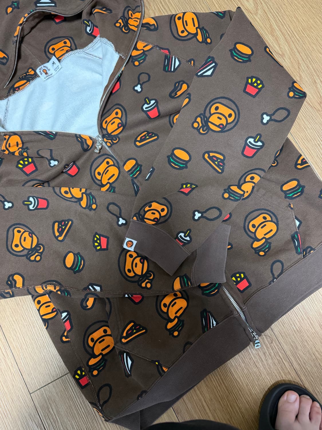 베이프 초코정크푸드 후드집업 상품이미지3