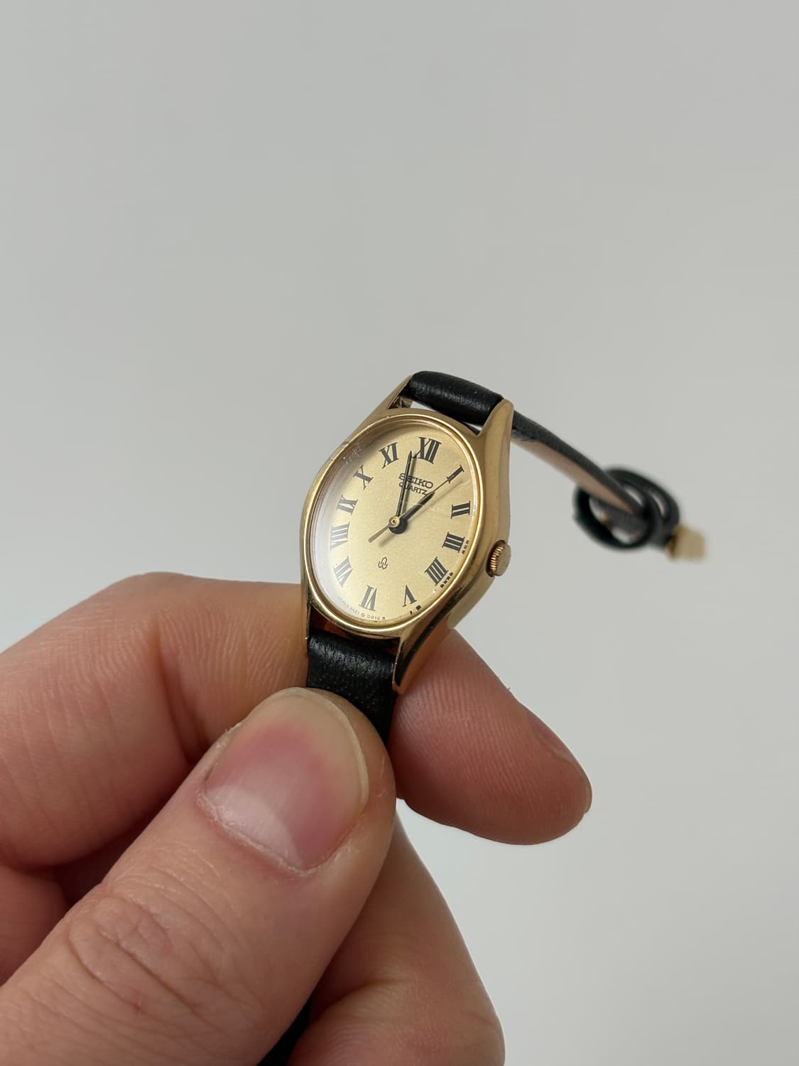 1980s Roman Index Gold Oval Ladies Quart 상품이미지3