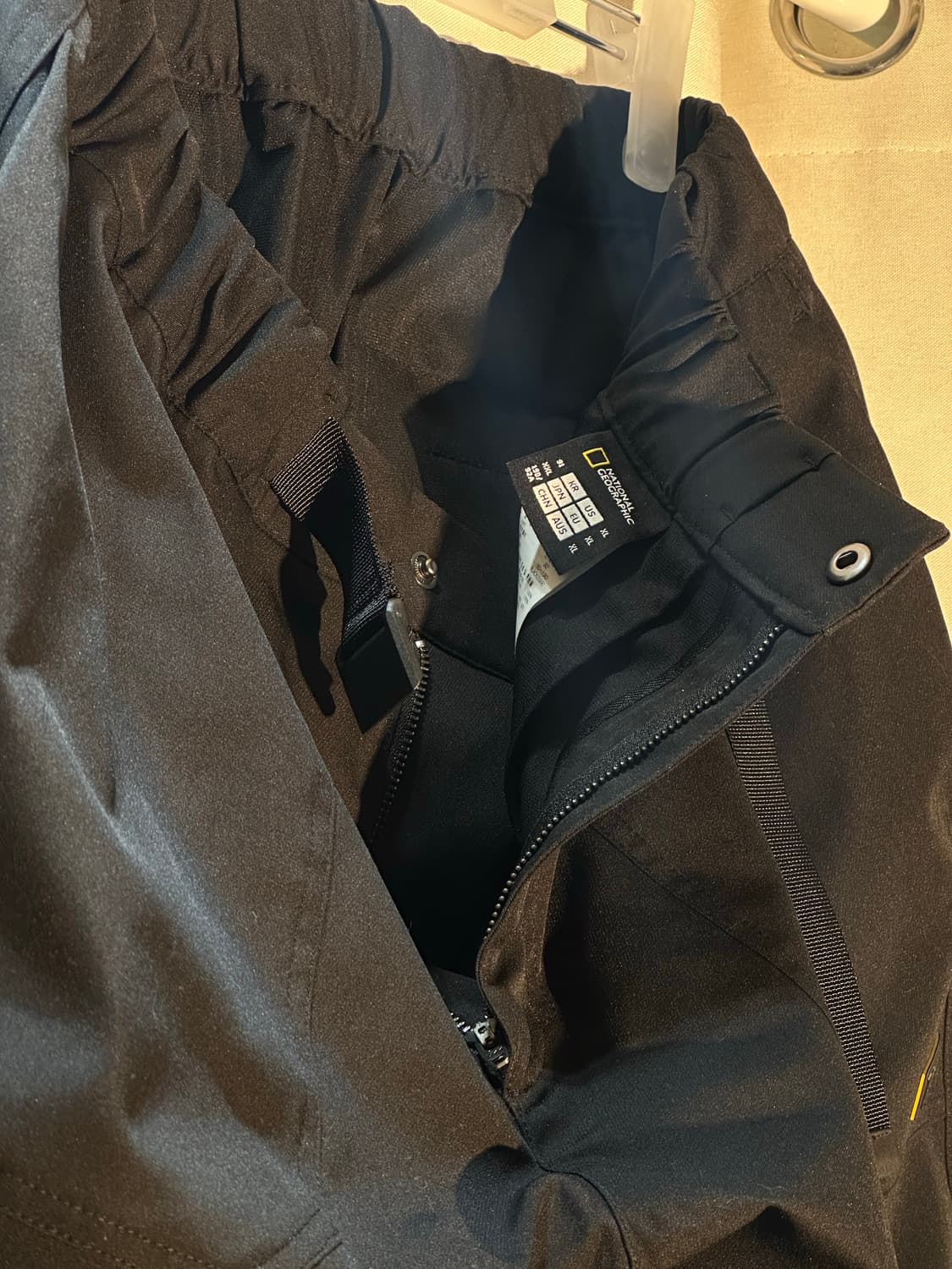 네셔널지오그래픽 _ 벨티드 세미루즈핏 스트레이트 팬츠 BLACK  091 상품이미지3